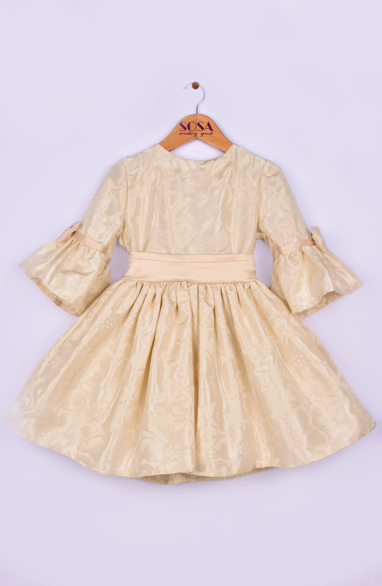 Svečana bež haljina za devojčice od brokata  