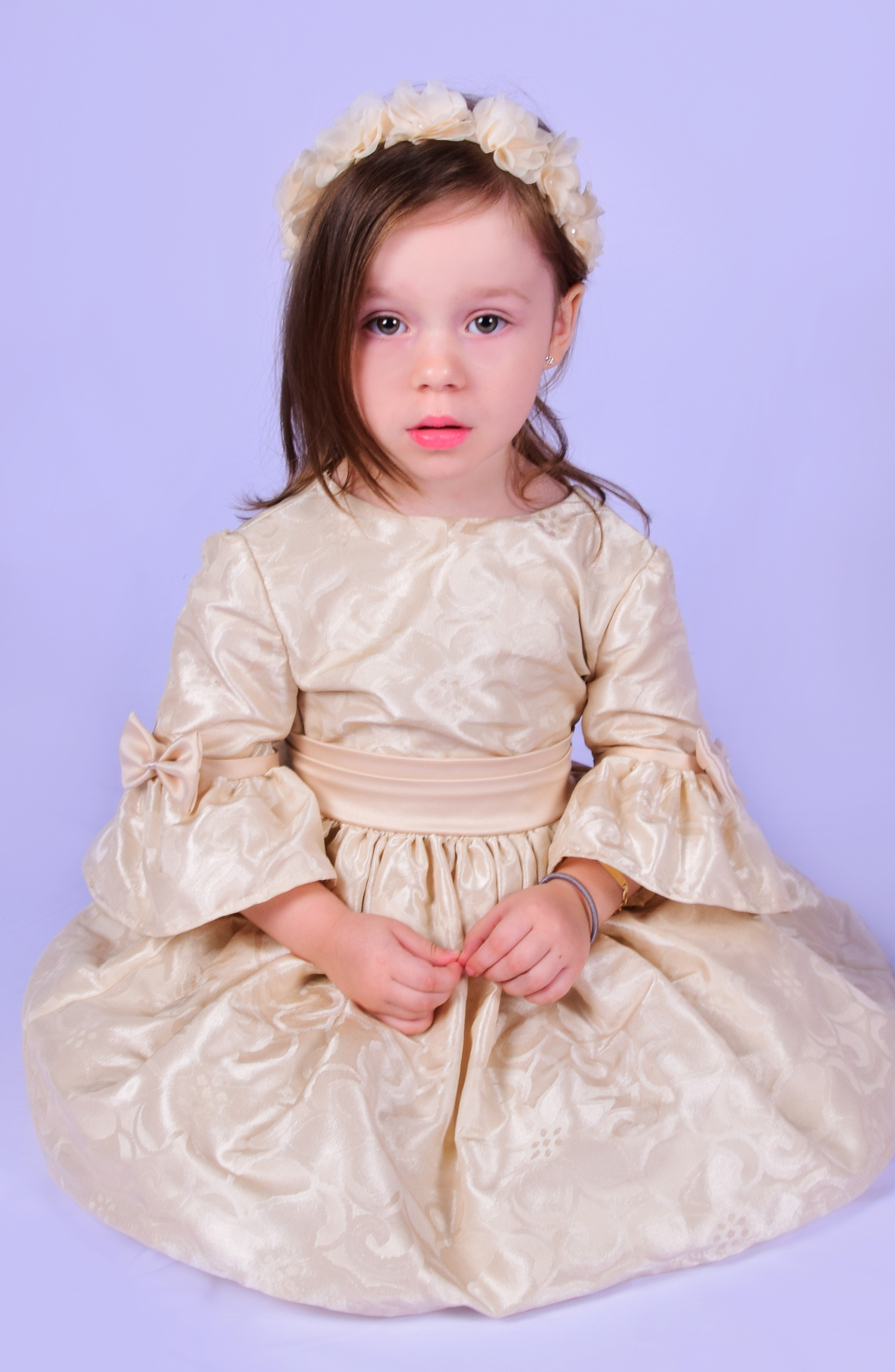 Svečana bež haljina za devojčice od brokata  