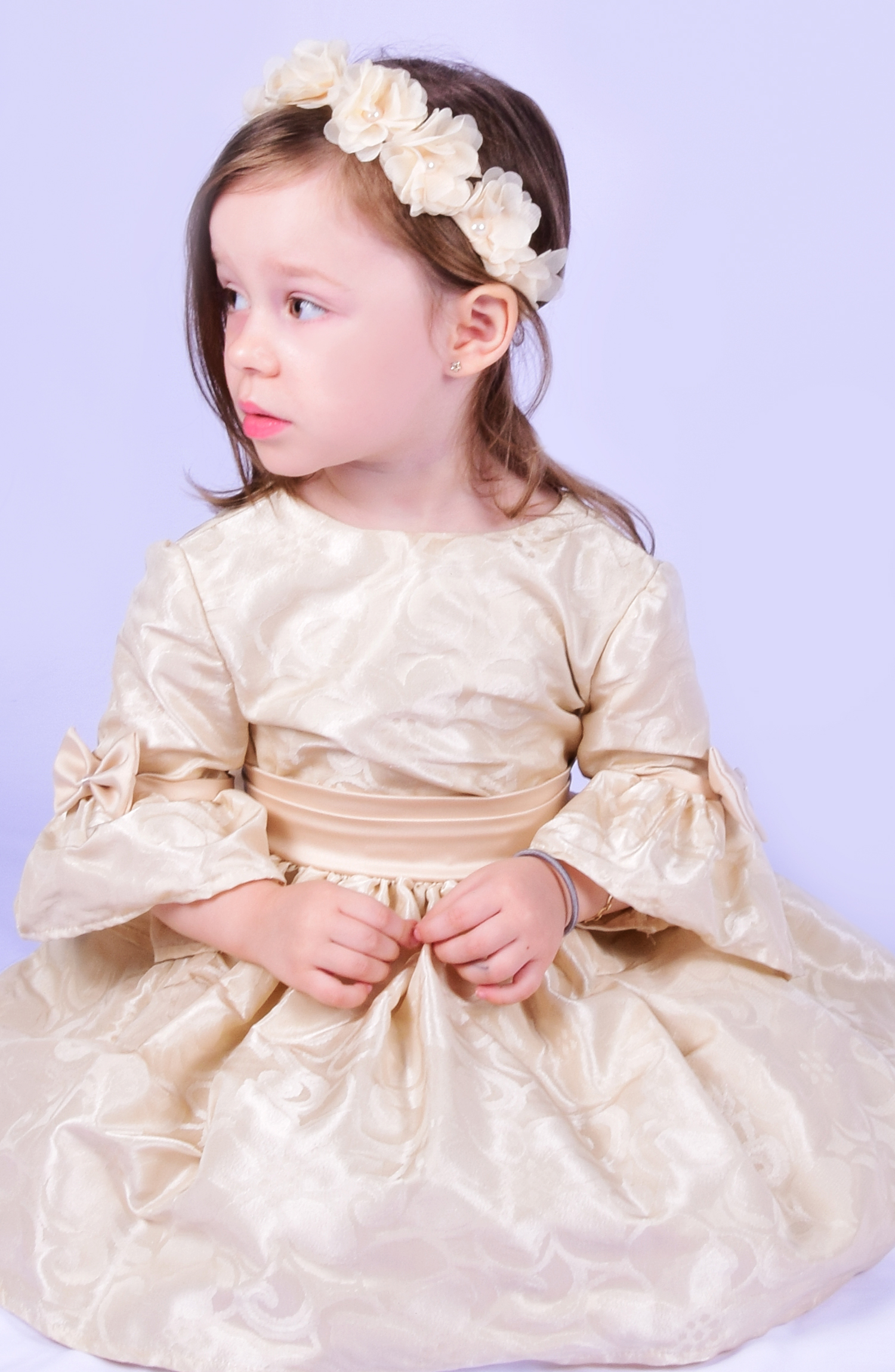 Svečana bež haljina za devojčice od brokata  