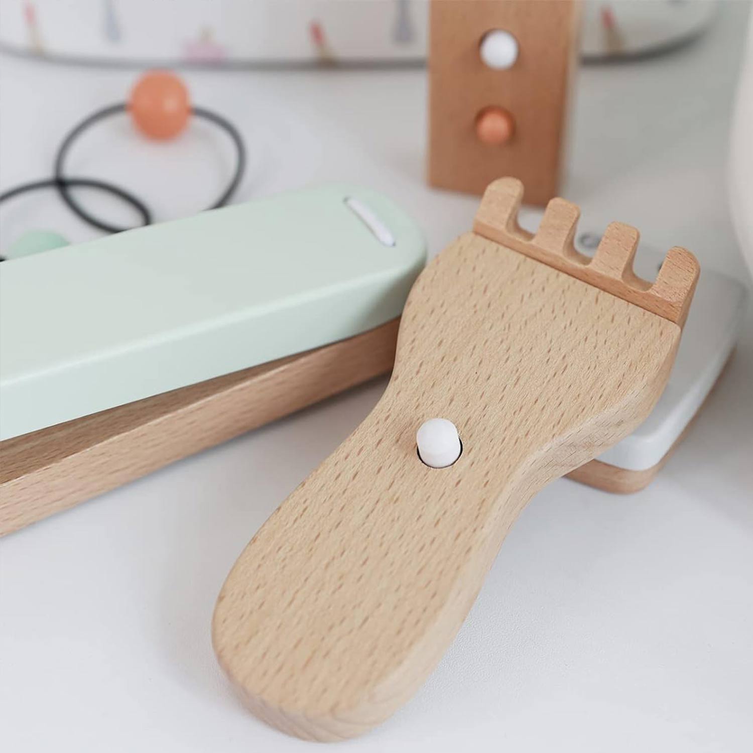 Igračka drveni set za frizera i šminkera 