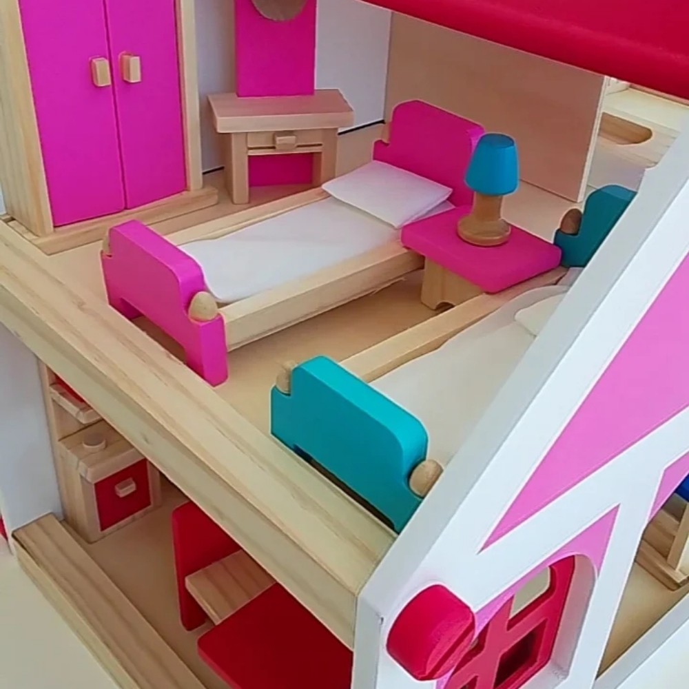 SOVA drvena kućica za lutke, sa namještajem 