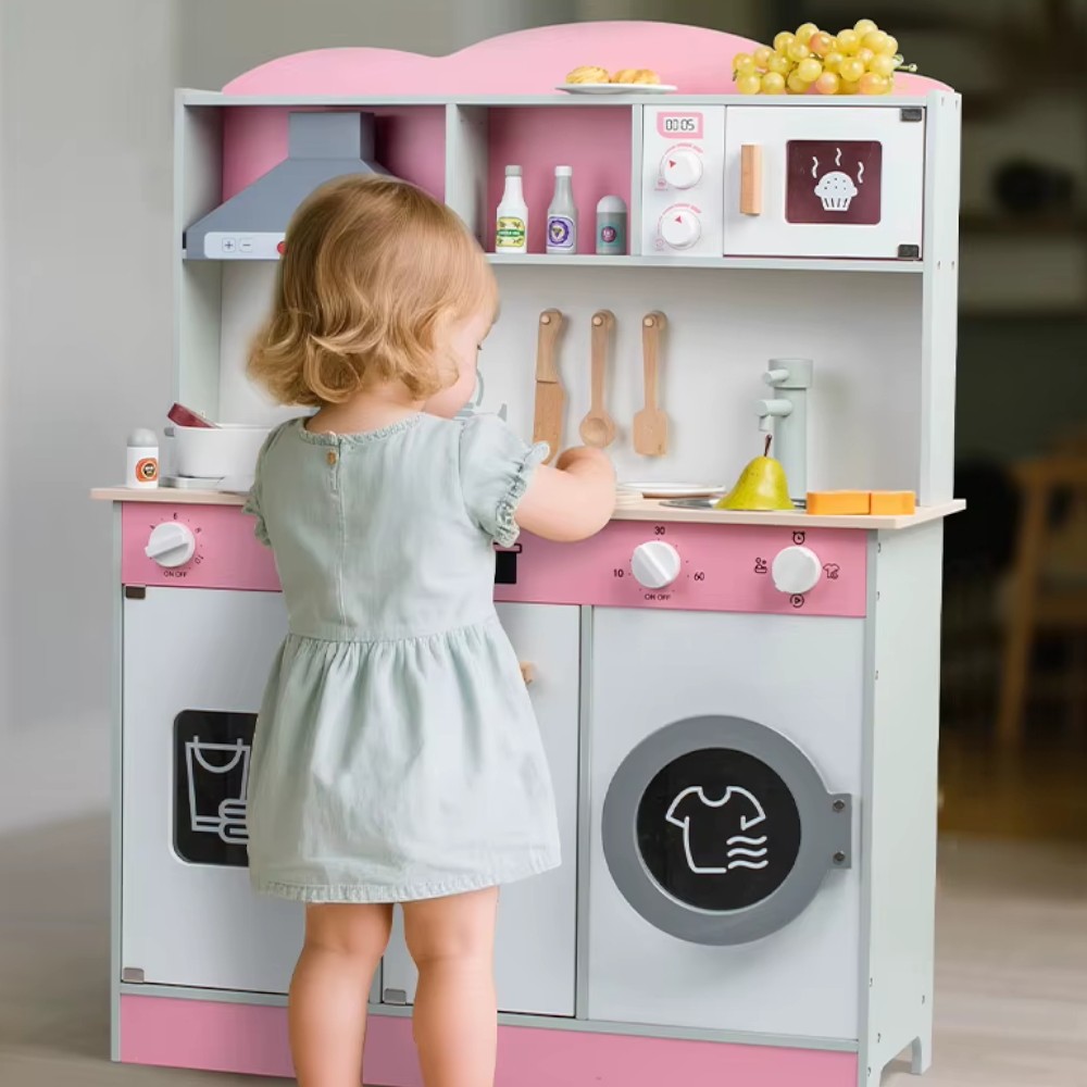 Velika drvena kuhinja sa veš mašinom,   95cm visina 