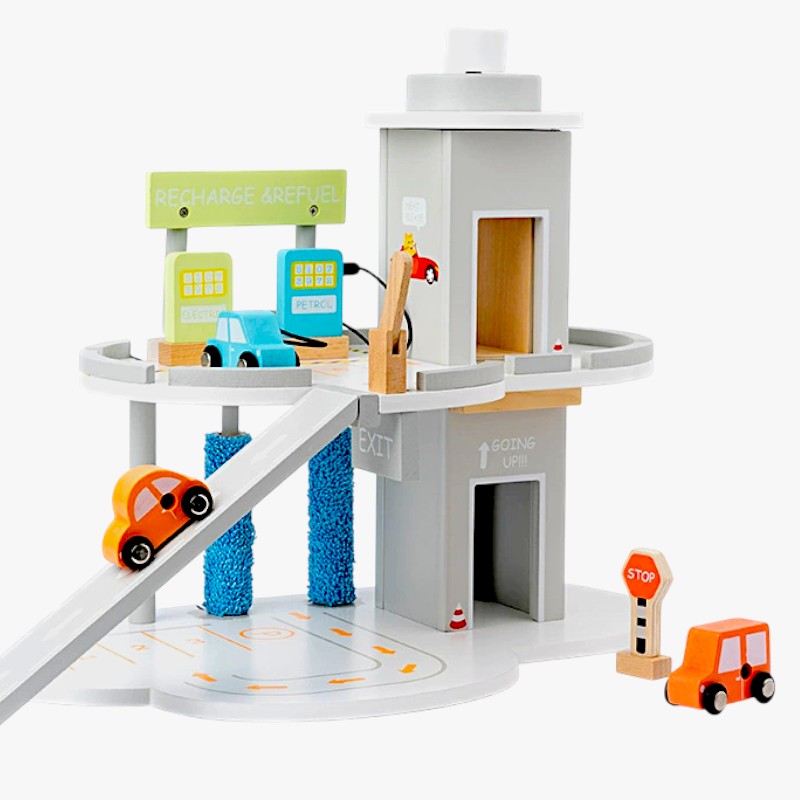 Garaža drvena siva na dva sprata 